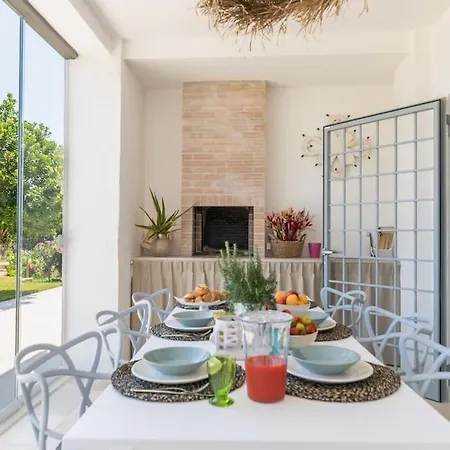 Lacorte Di Ninetta. * Остуни