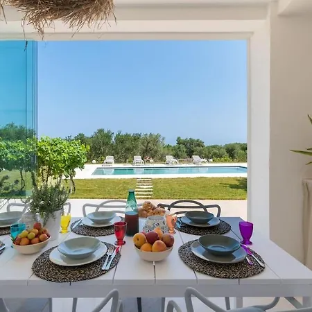 Lacorte Di Ninetta. Вилла Остуни