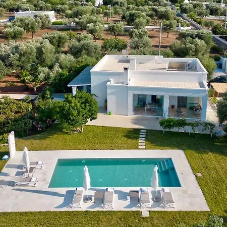 Вилла Lacorte Di Ninetta. Остуни