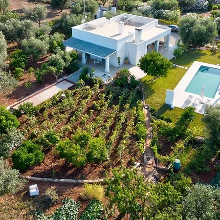 Lacorte Di Ninetta. Остуни